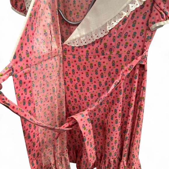 Pink and white vintage 70s mini dress with a retro vibe no tags runs like small - Picture 6 of 8